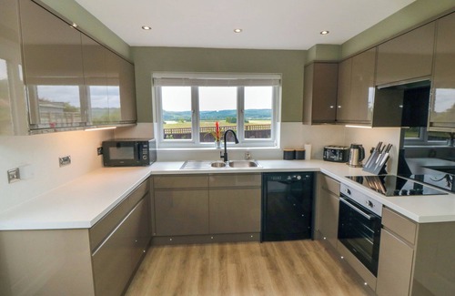 Ampleforth House | TEMPLE HILL VIEW, pet friendly, with a garden in Ampleforth