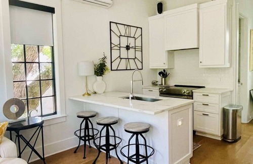 Old Village Historical District House | Ten minutes to Beach & Town: Contemporary Living in Historic Old Village
