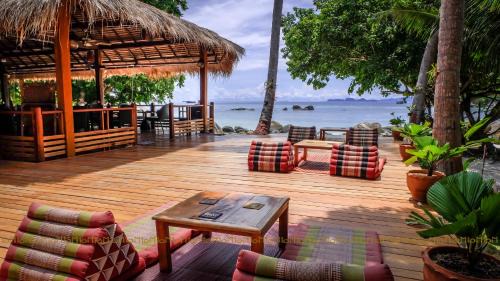 Satun Resort | Ten Moons Lipe Resort