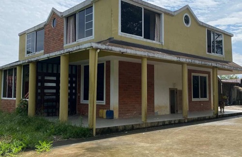 Tena House | Tena, Hermosa y acogedora casa