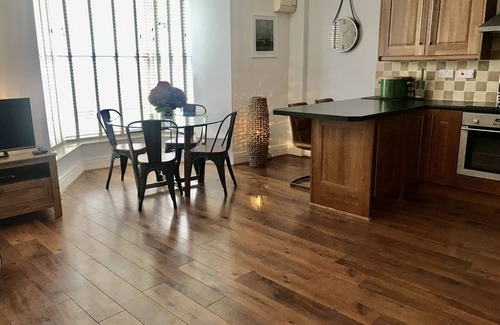 Tenby Apartment | TENBY TUDOR SQUARE - the perfect location to see what Tenby has to offer?