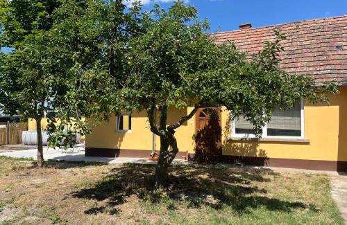 Rede Apartment | Tengelice-ház