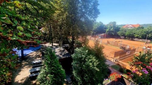 Kosire House | Tenis Cibulka Suites