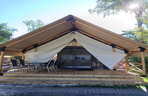 IJhorst Ski Chalet | Tent lodge with veranda near Ijhorst