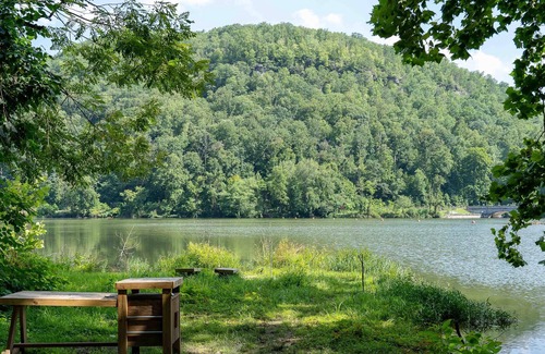 Ansted RV Rental | Tentrr State Park Site - WV Hawk's Nest State Park - Site I - Single Camp