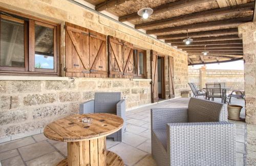 Corsano Apartment | Tenuta De Masi by LoveSud