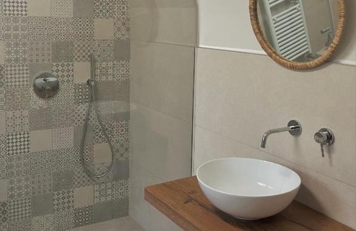 Villar San Costanzo House | Tenuta Rella
