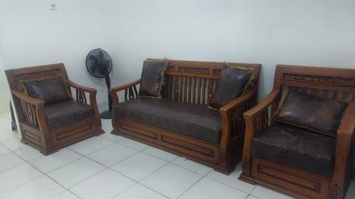 Cikampek House | Teras damai cikampek