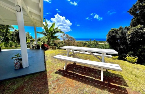 Nikao Tapere House | Tereora Heights Pool 3-Bedroom Private Retreat