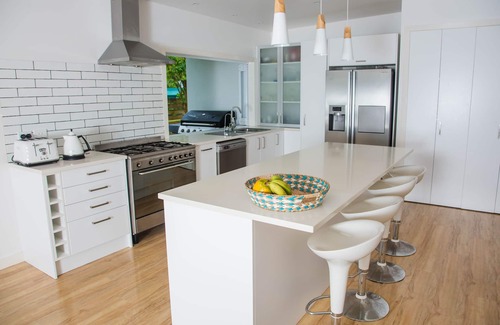 Tapere of Titikaveka House | Teres Residence-Holiday Home
