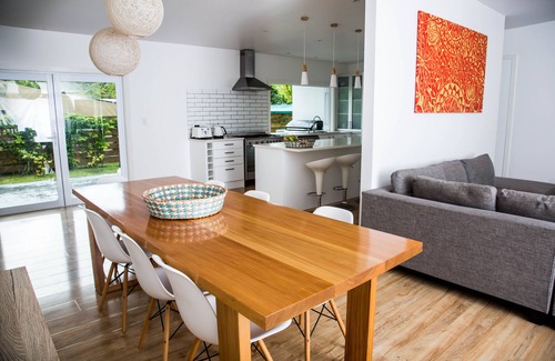 Tapere of Titikaveka House | Teres Residence-Holiday Home