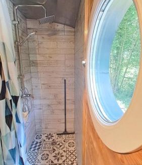 Cambounes House | Terra bosca roulotte