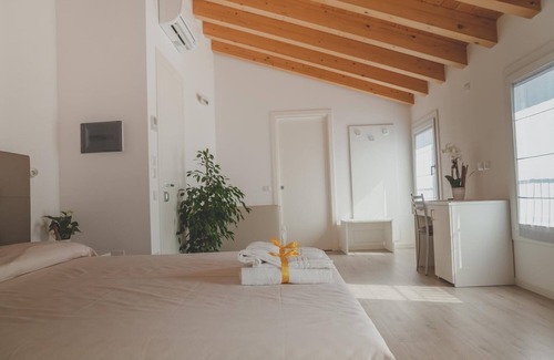 Salzano House | Terra Ferma Rooms & More