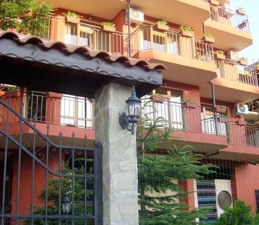 Ravda House | Terra Guest House