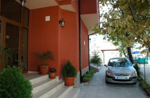 Ravda House | Terra Guest House
