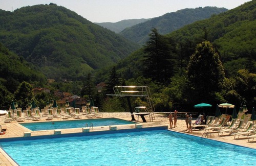Bagni di Lucca Apartment | Terra Rossa is a lovely, modern apartment located in the heart of Bagni di Lucca