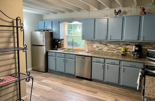 Jacksboro House | Terrace Cove: 4BR/2B Lakefront house with private dock and covered slip!