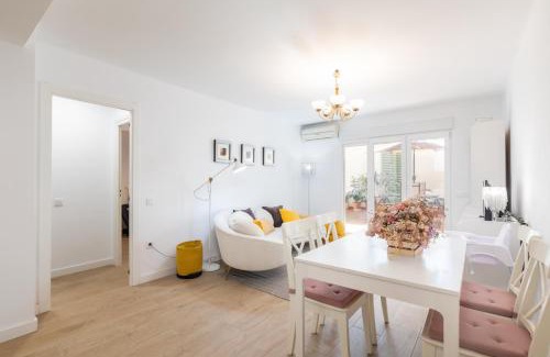 Arrancapins Apartment | Terrace Lux Apartment