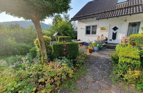 Elkeringhausen Apartment | Terrace Retreat in Winterberg
