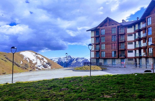 Dusheti Condo | Terrace Rooms - Luxurious Room