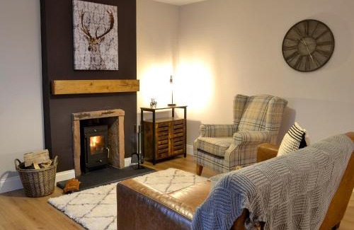 Dumfries House | Terraughtie Cottage East-Uk31767