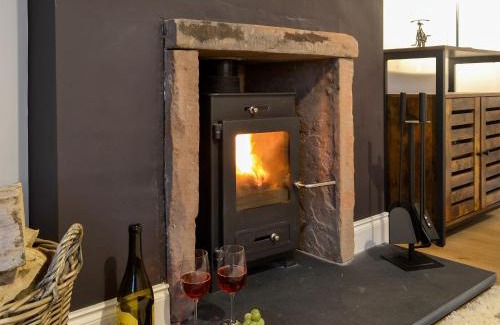 Dumfries House | Terraughtie Cottage East-Uk31767