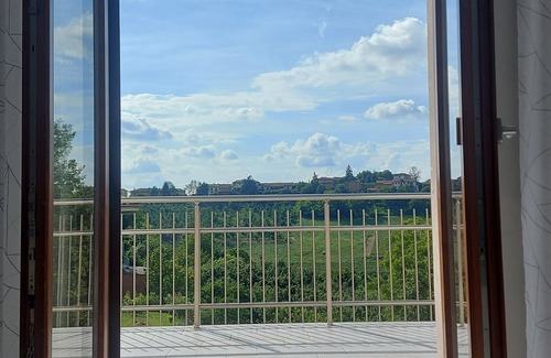 Govone Apartment | TERRAZZA Roero Sunsetfor couples families groups to visit Roero and Langhe