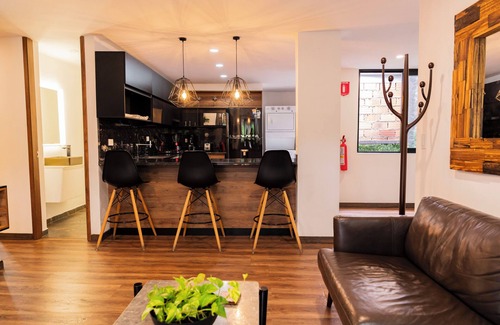 Zona Rosa Apartment | Terrific Provenza 2-bedroom apt. with AC, WiFi. Parque Lleras