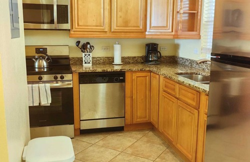 Bodden Town Condo | Terrific Seabreeze Villas Condo from 186/night. Rental Car Included!