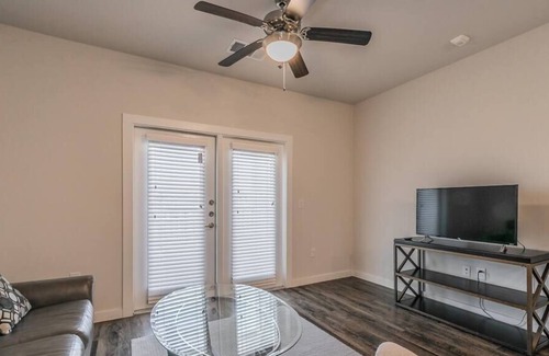 Elmo Apartment | Texas Corporate Housing Professional Apartment