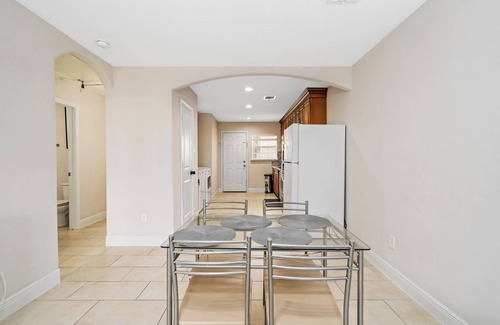 OST - South Union Apartment | Texas Med Center Opulent & Luxury Stay