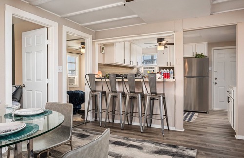 Surfside Beach House | Texas Stilt House: Walk to Surfside Beach!