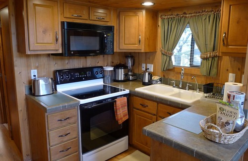 Far North Central Cabin | Texas Tiny House with Hill Country Charm