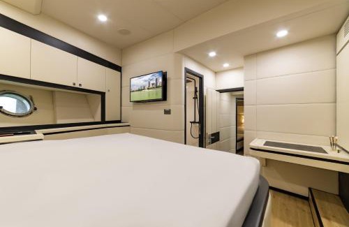Son Tra Boat Rental | Thảo Nhi Yacht
