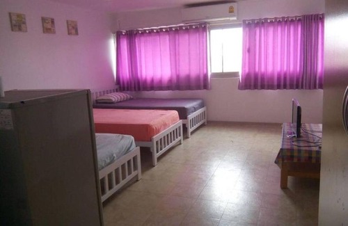 Ban Mai Bed & Breakfast | Thailand Taxi&apartment Hostel