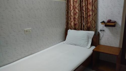 Teynampet House | Thangam balaji Guest House -Near US Consulate and VFS Global application
