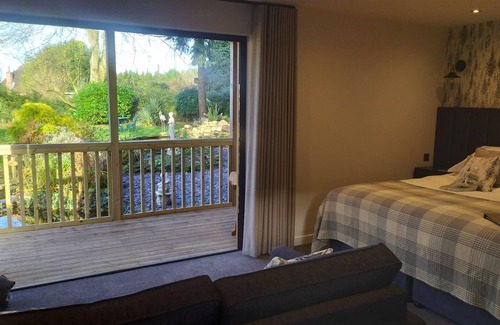 New Forest District Bed & Breakfast | Thatched Eaves