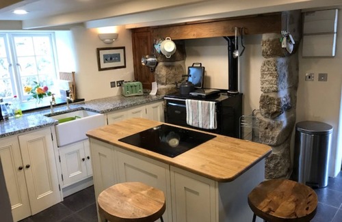 Sennen Cove Other | Thatched farmhouse with large garden a few minutes' walk from a stunning beach