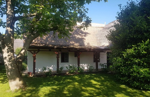 Gyenesdias House | Thatched house at Lake Balaton (5 min. away)