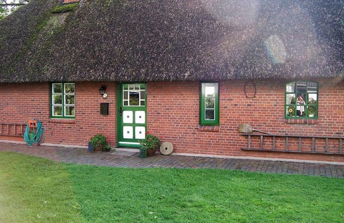 Hillgroven House | Thatched roof house Kehl