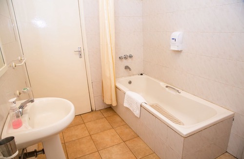 Limuru Hotel | Thayu Farm Hotel