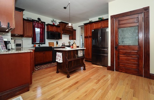 Lake Forest Estates House | The 1801 House: A beautiful historic home in the Ste Genevieve Historic District