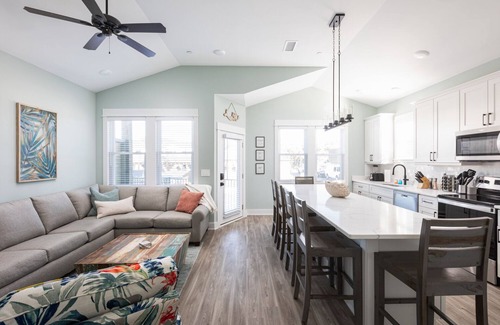 Corolla Light Condo | The 1903 Beach Club at Whalehead - Corolla OBX