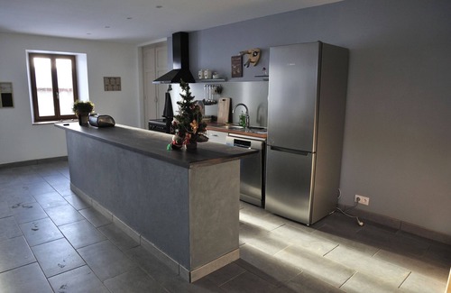 Saint-Sauveur-la-Sagne House | THE 46, located on the edge of the D265, without neighborhood, surrounded by meadows and forests