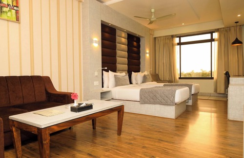 Bilaspur Hotel | The Aananda Imperial