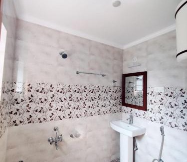 Srinagar House | The Aastana