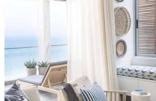 Clifton Apartment | The Abalone: Designer Beachfront Apartment with Access Directly on the Beach