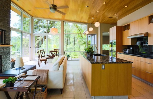 Halfmoon Bay Bed & Breakfast | The Aerie- A Glazed Modern Treehouse