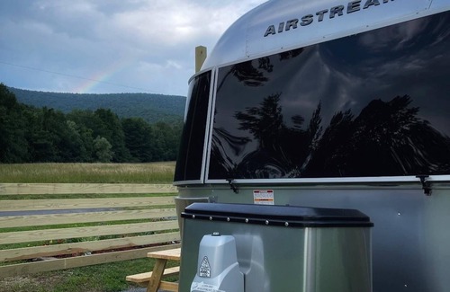 Prattsville RV Rental | The Airstream Miss Pickle at Bearpen Mountain-seasonal rental