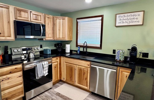 Malone Ski Chalet | The Alpine Inn-Ski & Golf Retreat